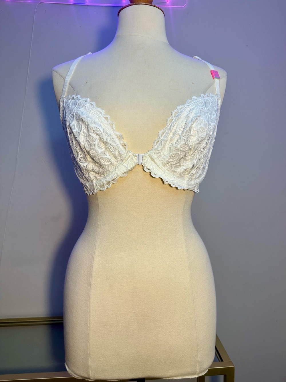 Victoria's Secret PINK Date Lace Unlined Bra All-over Floral Lace Size 36DD